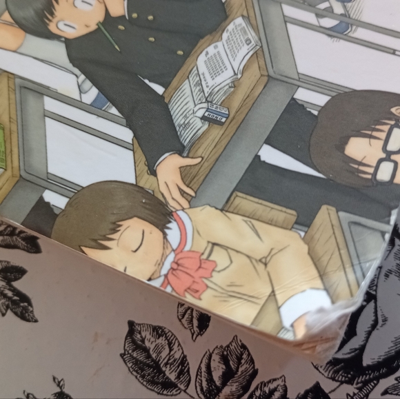 2 Used Manga Books - Picture 7 of 15